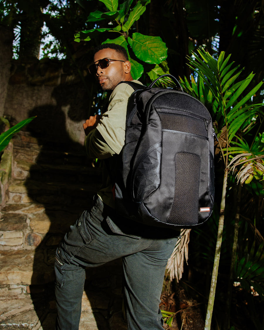 NOMAD BASECAMP BACKPACK