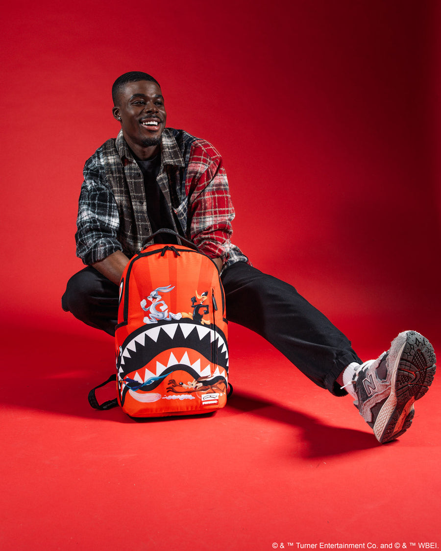 SPRAYGROUND® BACKPACK LOONEY TUNES SHARK RUN DLXSR BACKPACK