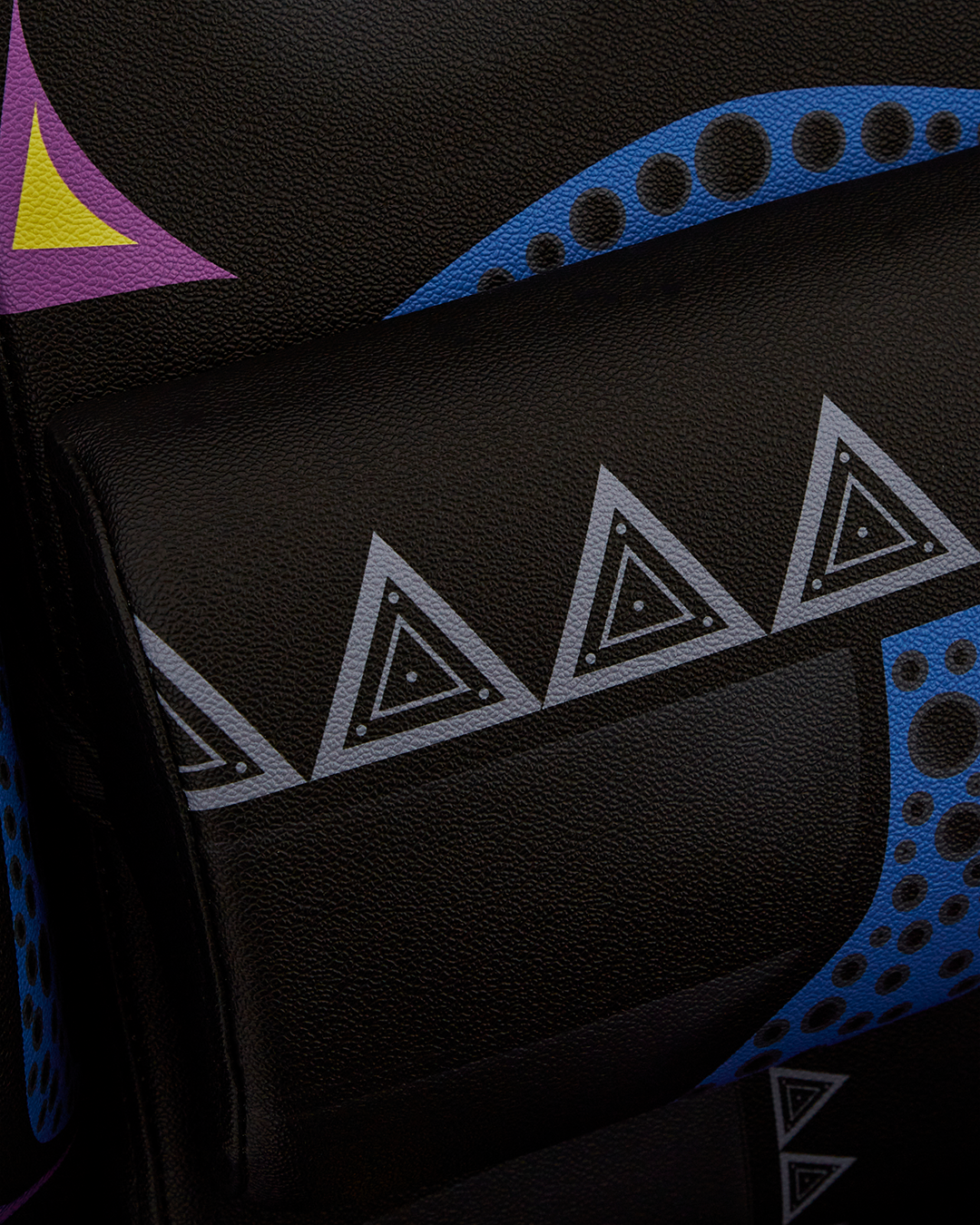 SPRAYGROUND® GAMING CHAIR AFRICAN INTELLIGENCE 12 BROOKLYN & BEYOND GAMING CHAIR - SANDFLOWER COLLAB