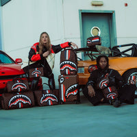 SPRAYGROUND® POUCHETTE SHARKS IN PARIS GT CROSSOVER CLUTCH